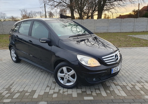 Mercedes-Benz Klasa B cena 15500 przebieg: 140000, rok produkcji 2007 z Józefów małe 497